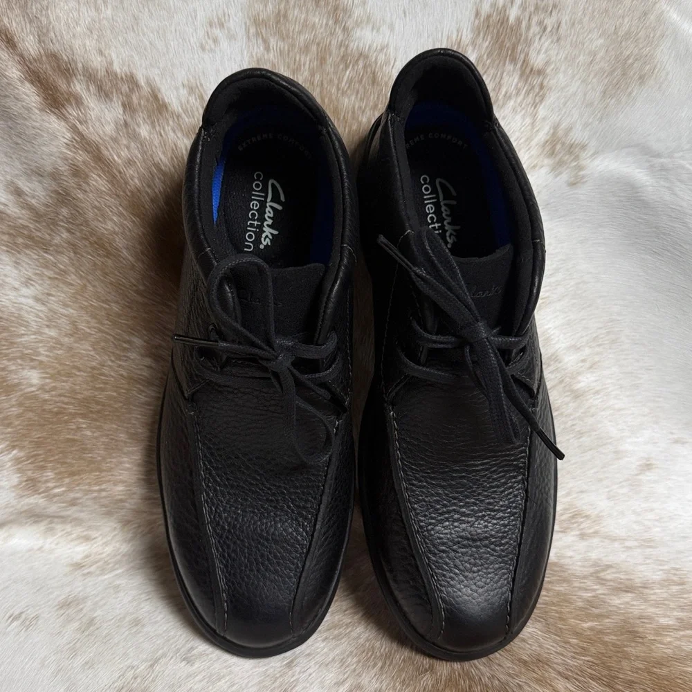 CLARKS Bradley Up Boot in black tumbled leather‎ Size 9 A22